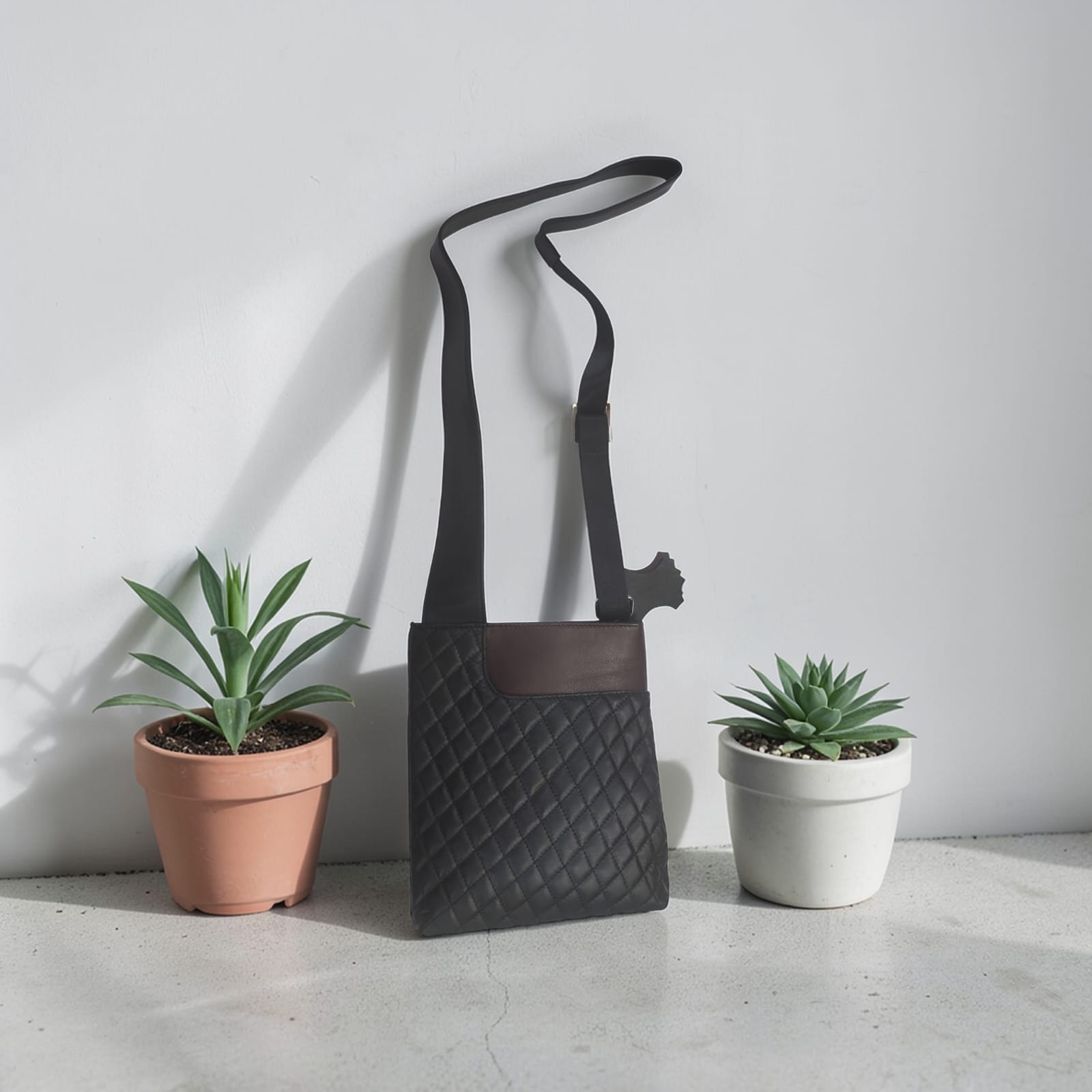Midnight Quilted Crossbody Carry Bag - Image 3